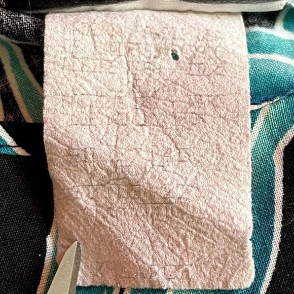 Hilo Hattie Blue Black 100% Cotton Scoop Neck Short Sleeve Blouse with Tie Waist - Picture 5 of 6